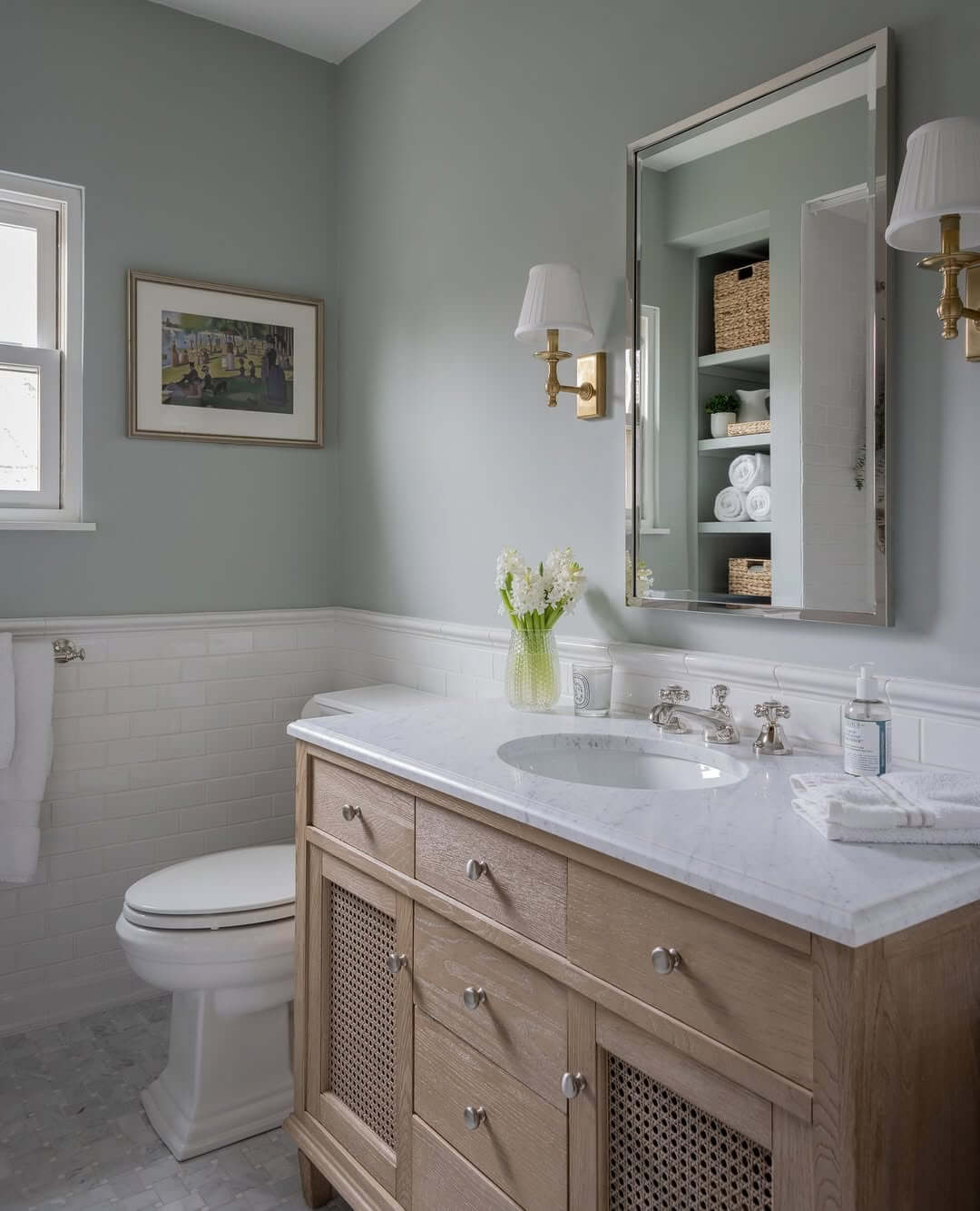 17 Small Grey Bathroom Ideas To Make Your Space Look Like A Dream ...
